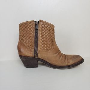 Circle g distressed woven western boots